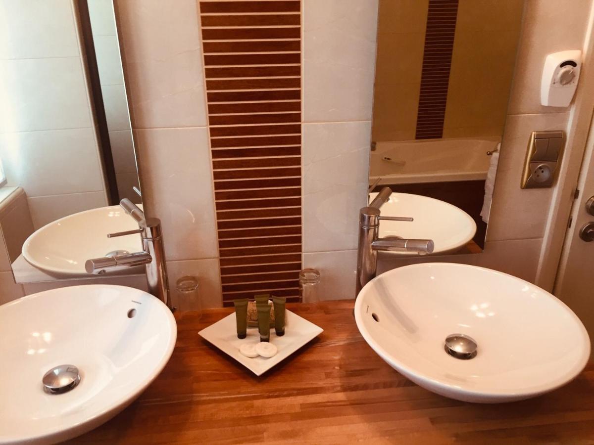 סרלה-לה קנדה Clos La Boetie & Spa מראה חיצוני תמונה